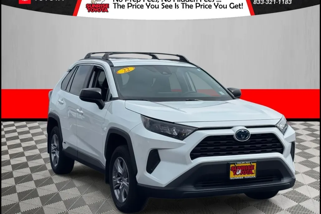 2022 Toyota RAV4 Hybrid LE photo 1