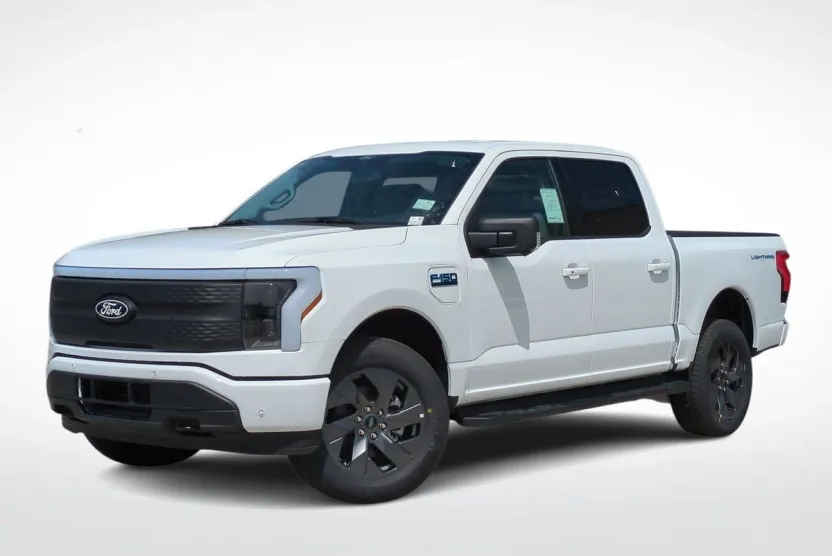 2025 Ford F-150 Lightning photo 1