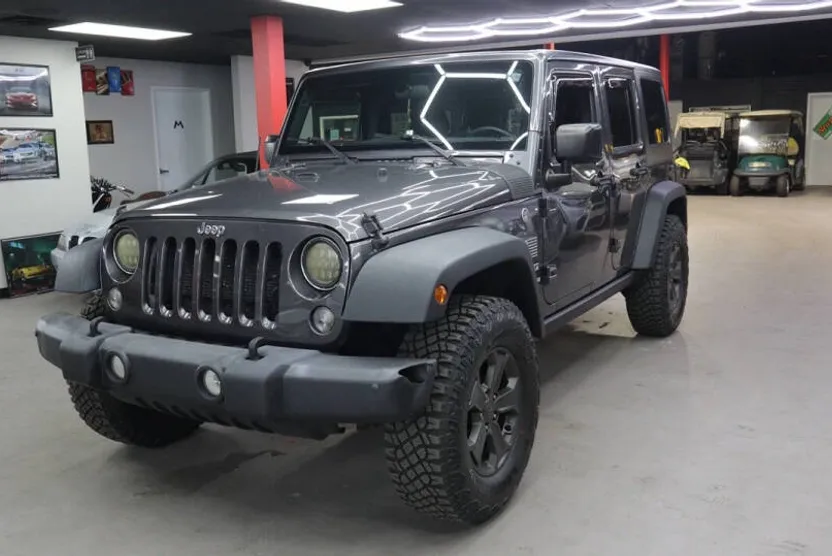2017 Jeep Wrangler Unlimited Sport photo 1
