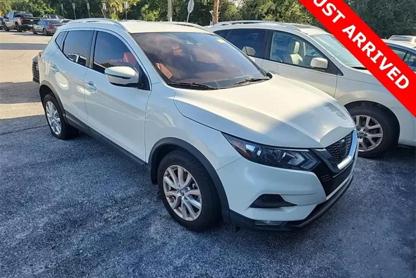 2021 Nissan Rogue Sport SV photo 1