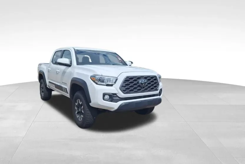 2022 Toyota Tacoma TRD Off-Road V6 photo 1