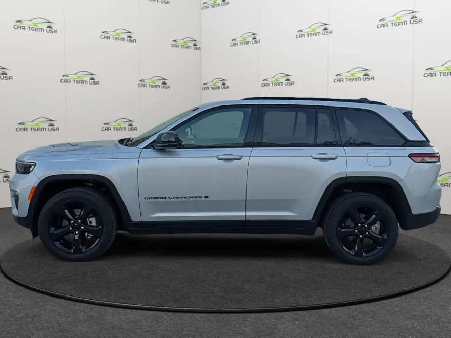 2025 Jeep Grand Cherokee Limited photo 1