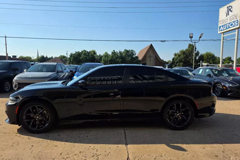 2022 Dodge Charger R/T photo 1