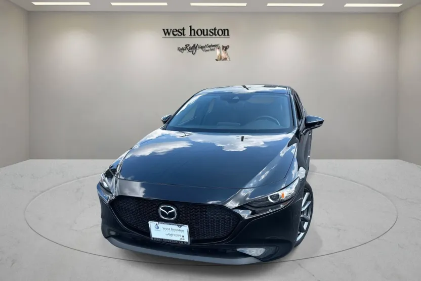 2022 Mazda Mazda3 Hatchback Preferred photo 1
