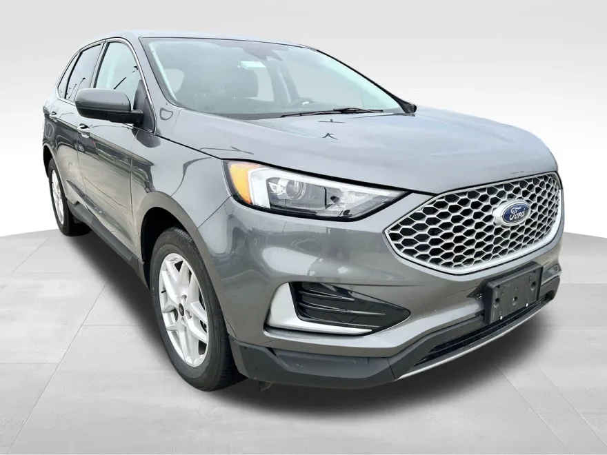 2024 Ford Edge SEL photo 1