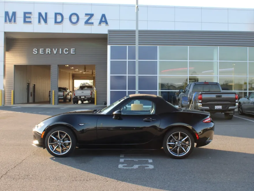 2023 Mazda MX-5 Miata Miata Grand Touring photo 1