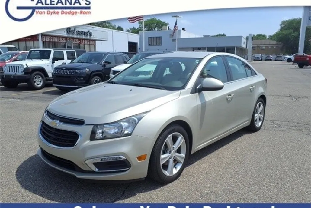 2016 Chevrolet Cruze photo 1