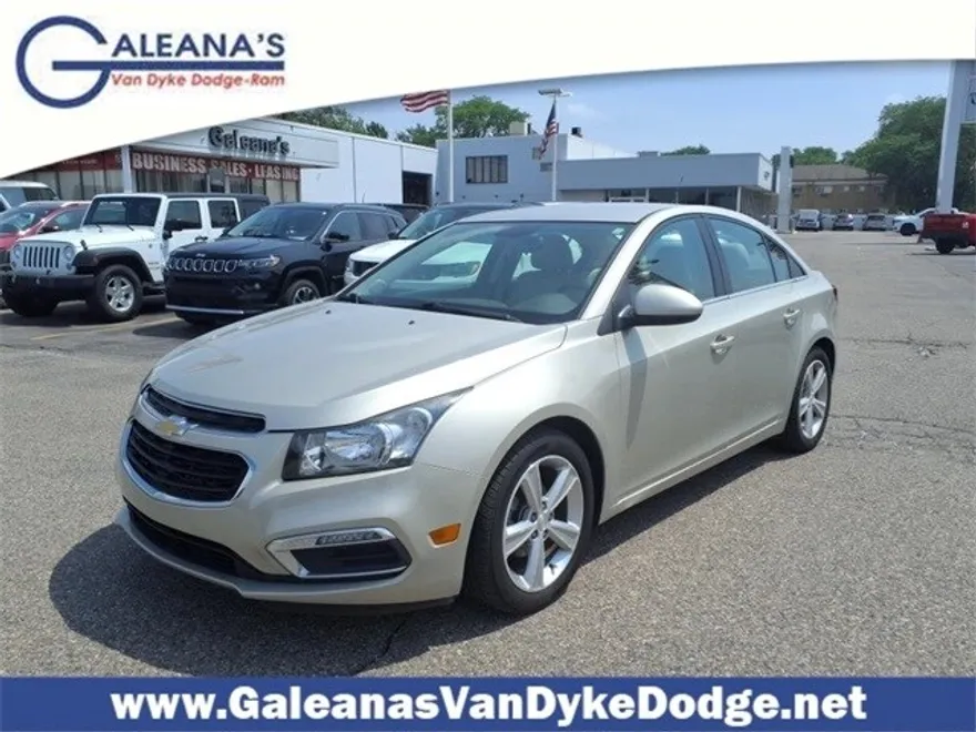 2016 Chevrolet Cruze photo 1