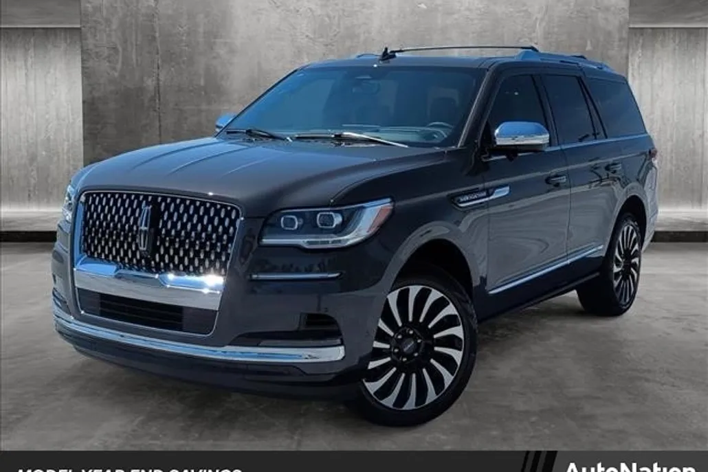 2024 Lincoln Navigator Black Label photo 1