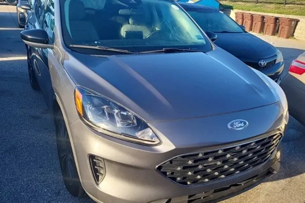 2022 Ford Escape SE photo 1