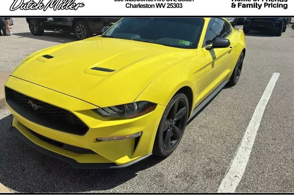 2021 Ford Mustang EcoBoost photo 1
