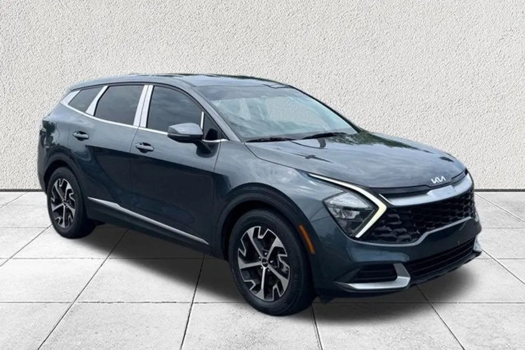 2023 Kia Sportage EX photo 1