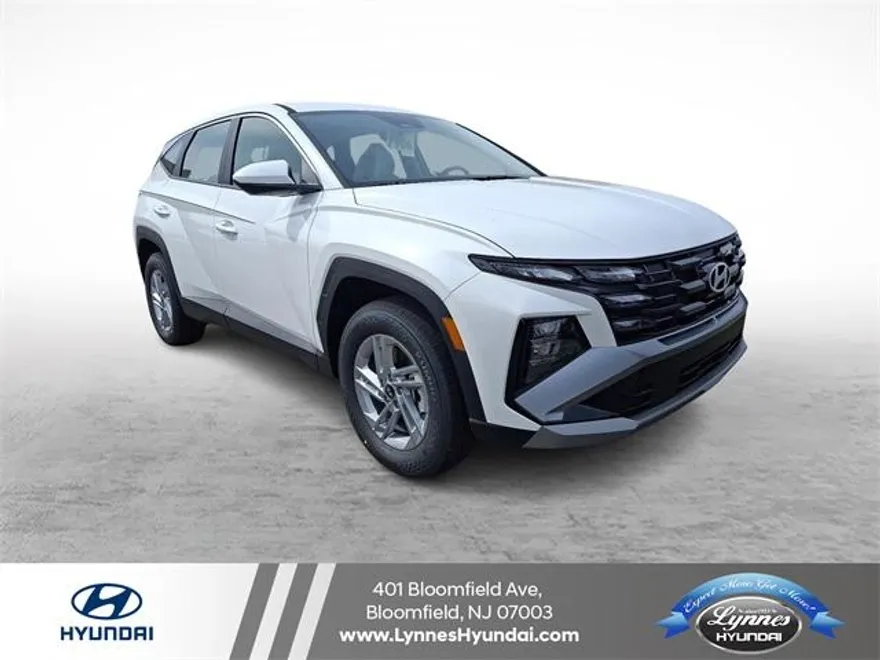 2026 Hyundai Tucson SE photo 1