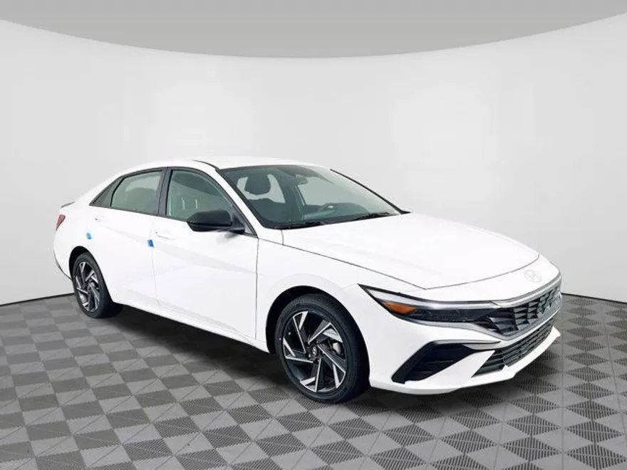 2025 Hyundai Elantra Hybrid SEL Sport photo 1