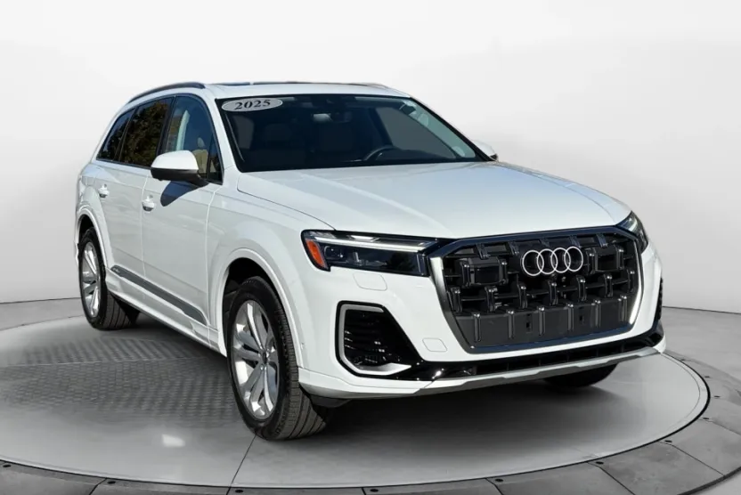 2025 Audi Q7 Premium Plus 55 photo 1