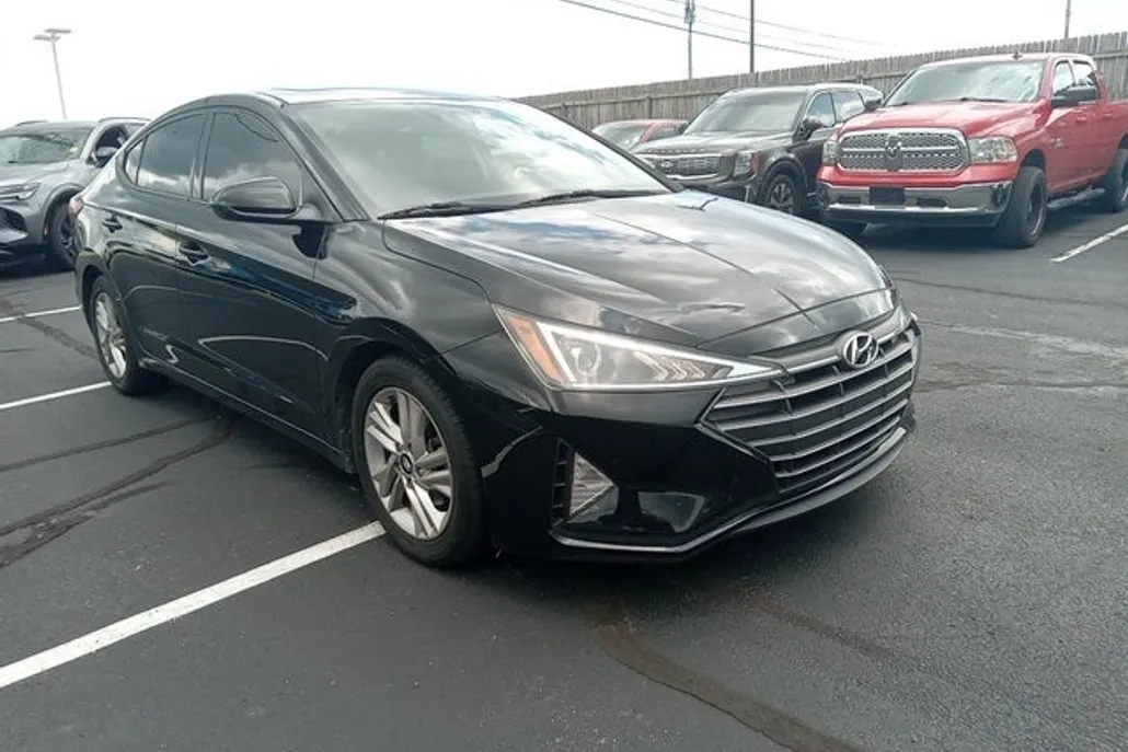 2020 Hyundai Elantra Value Edition photo 1
