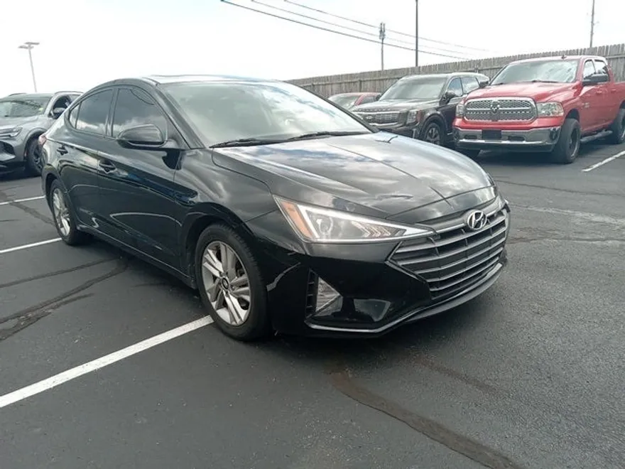 2020 Hyundai Elantra Value Edition photo 1