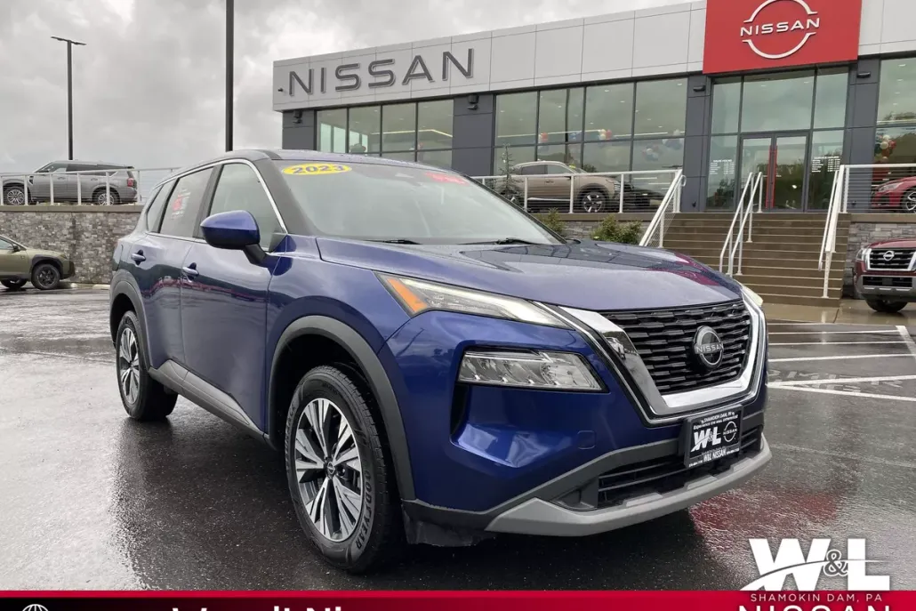 2023 Nissan Rogue SV photo 1