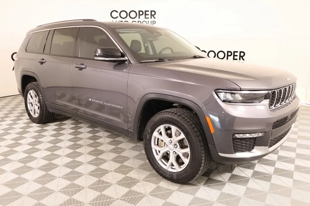 2022 Jeep Grand Cherokee Limited photo 1
