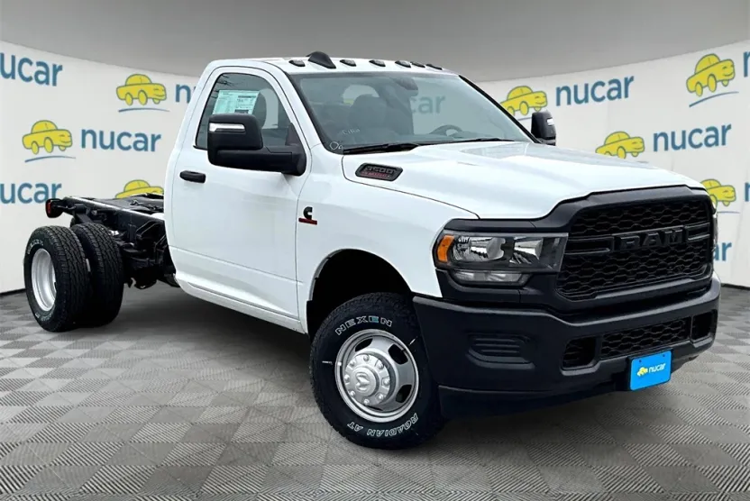 2025 Ram 3500 Tradesman photo 1