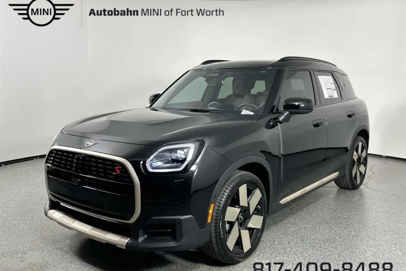 2025 Mini Countryman S ALL4 photo 1