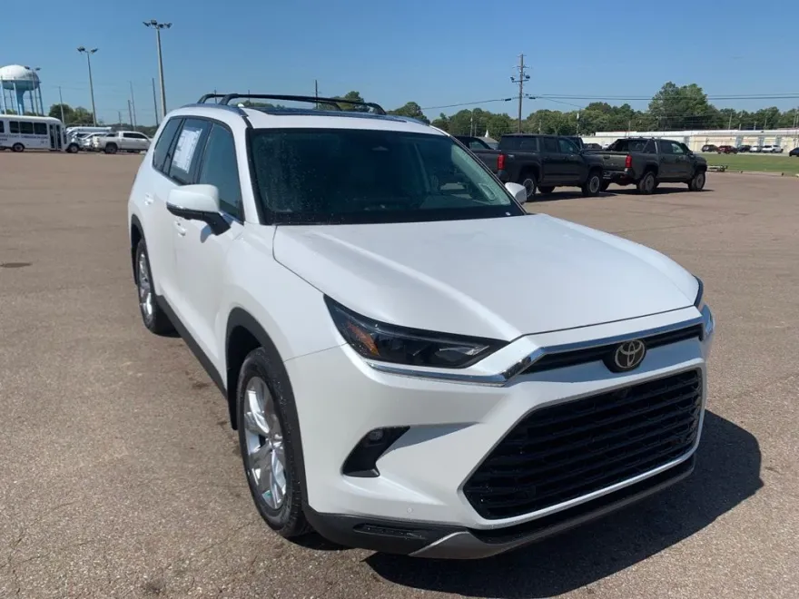 2026 Toyota Grand Highlander Limited AWD photo 1