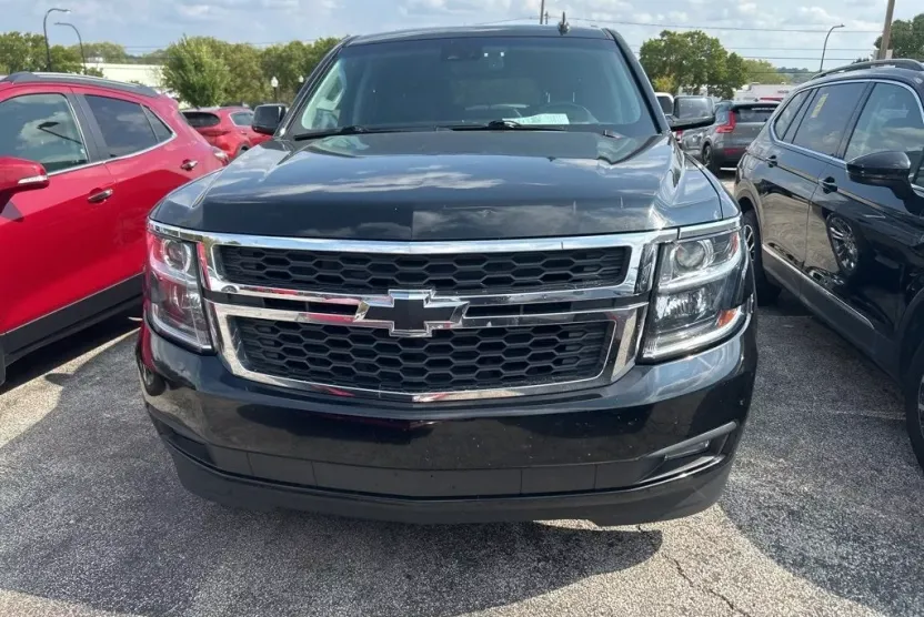 2018 Chevrolet Tahoe LT photo 1