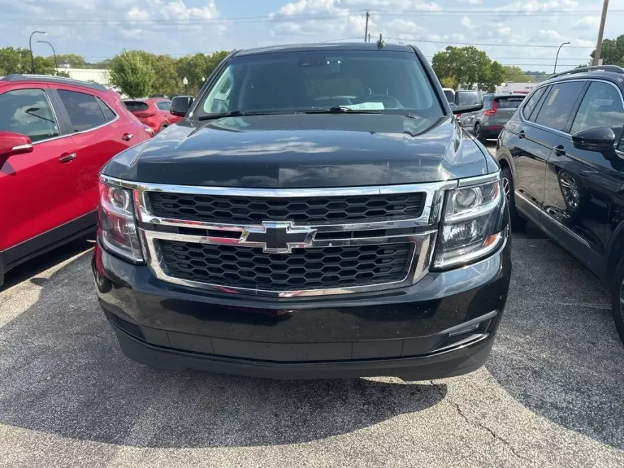 2018 Chevrolet Tahoe LT photo 1