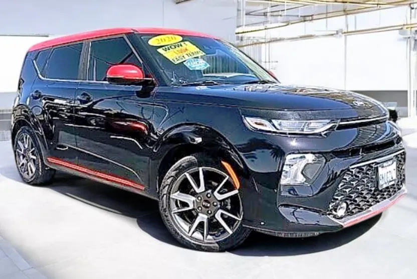 2020 Kia Soul GT-Line photo 1