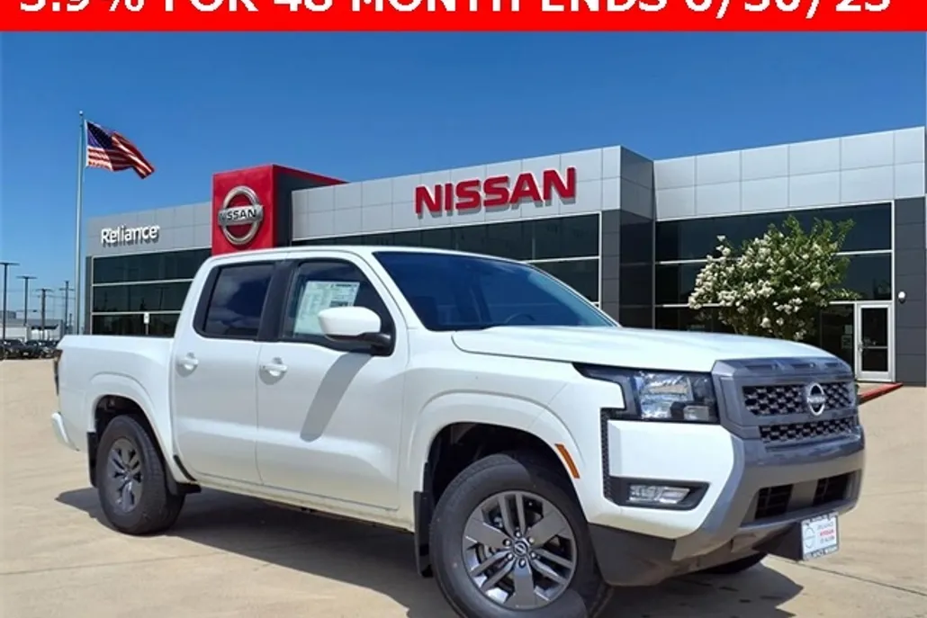 2025 Nissan Frontier SV photo 1