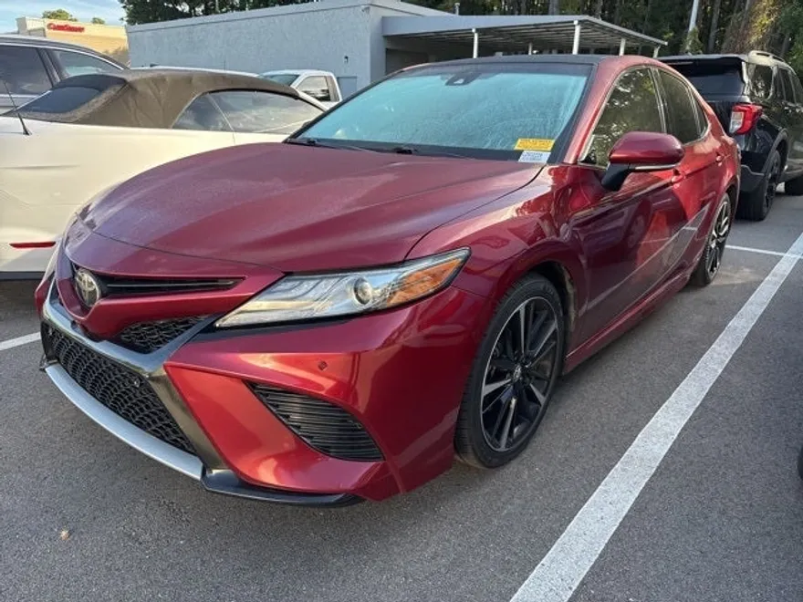 2018 Toyota Camry XSE photo 1