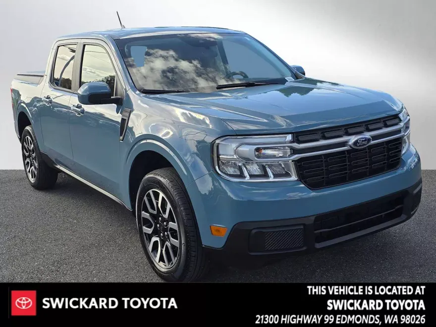2023 Ford Maverick Lariat photo 1