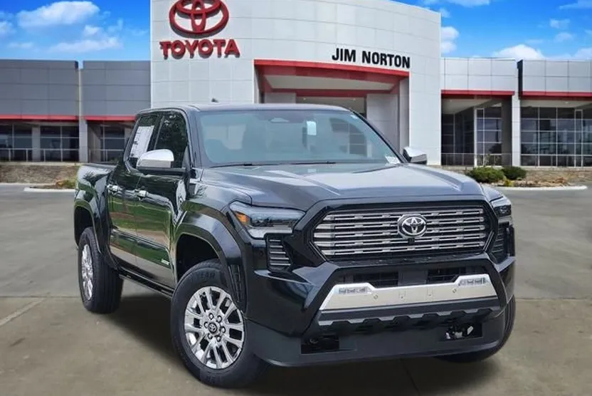2025 Toyota Tacoma Limited Double Cab photo 1