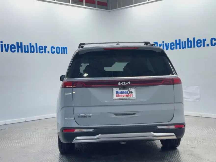 2023 Kia Carnival SX Prestige photo 1