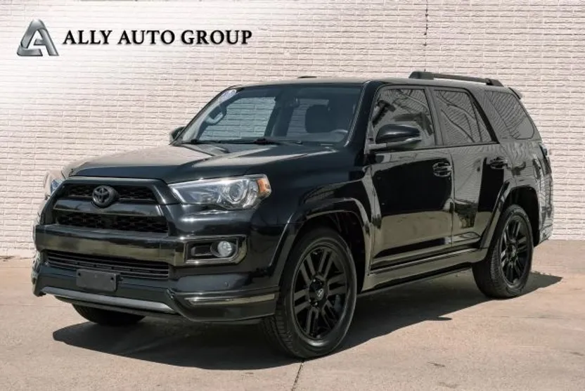 2019 Toyota 4Runner Limited Nightshade Edition Sport photo 1