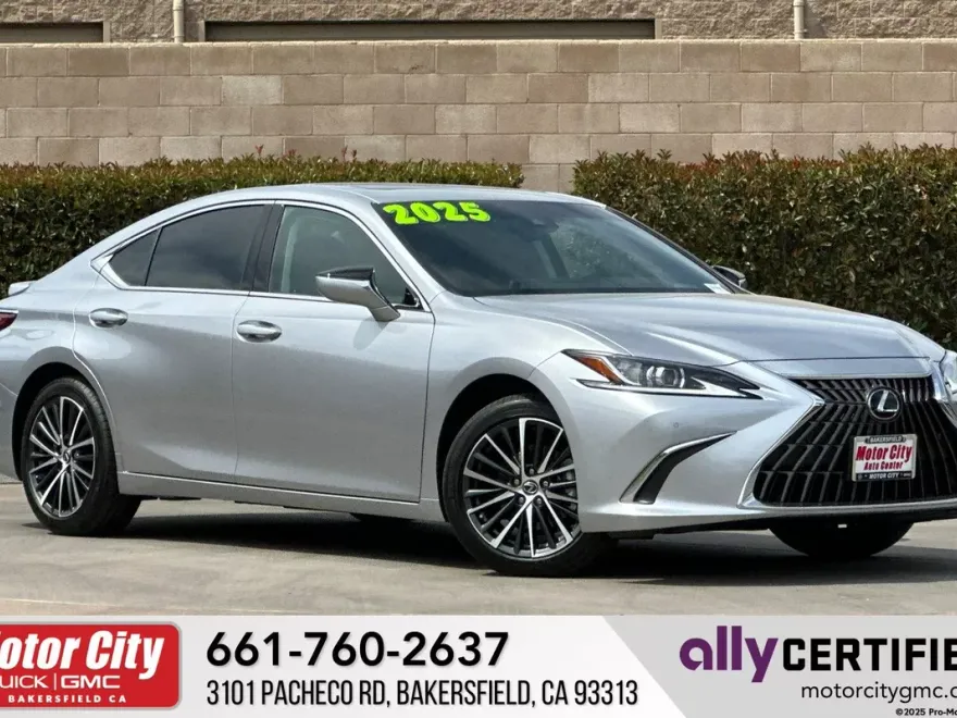 2025 Lexus ES 300h F SPORT Design photo 1