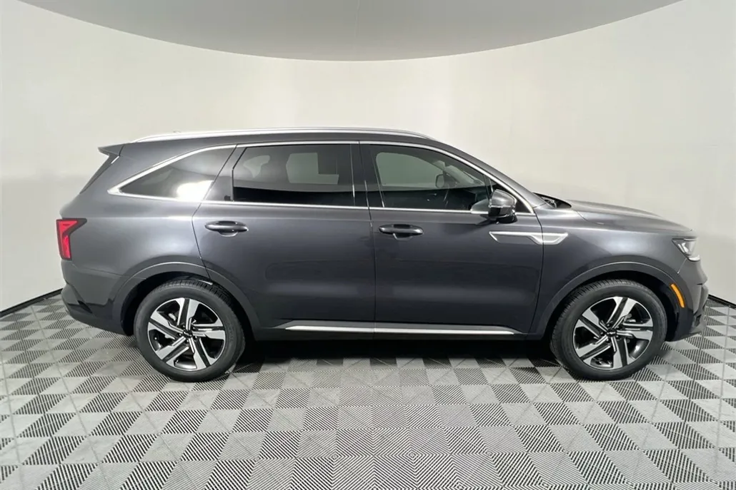 2023 Kia Sorento Hybrid EX photo 1