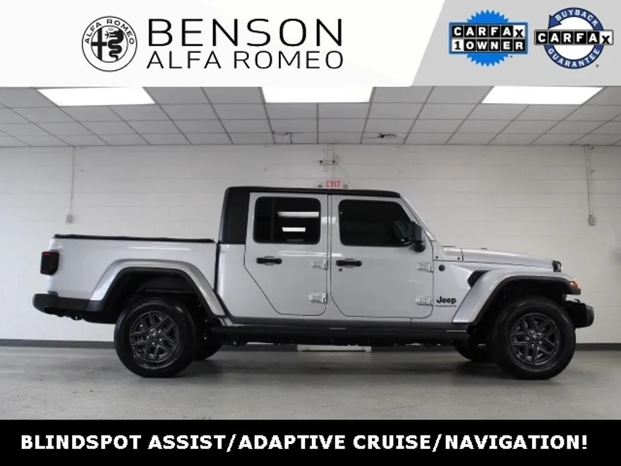 2024 Jeep Gladiator Sport photo 1