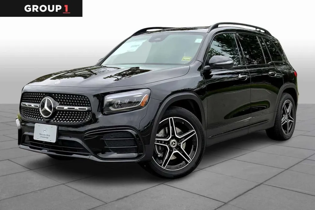 2025 Mercedes Benz GLB 250 4MATIC photo 1
