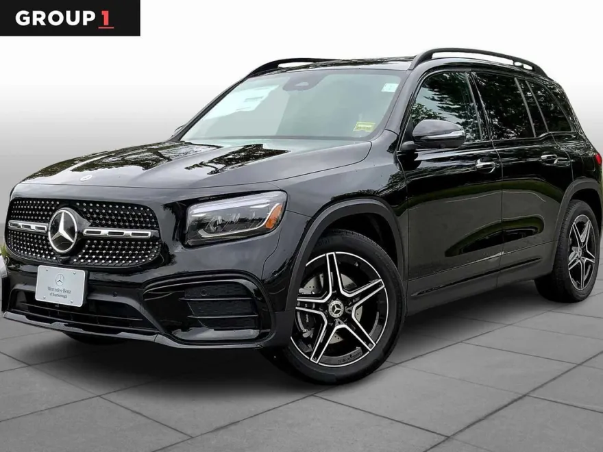 2025 Mercedes Benz GLB 250 4MATIC photo 1