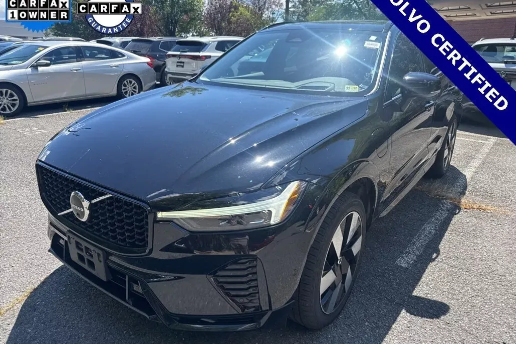 2023 Volvo XC60 Recharge Hybrid Ultimate photo 1