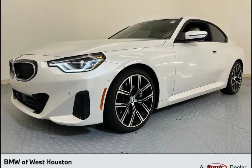 2024 Bmw 230i Coupe photo 1