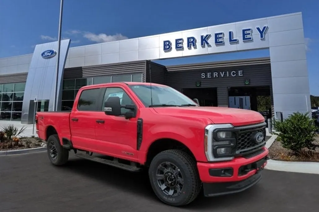 2025 Ford F-350 XL photo 1