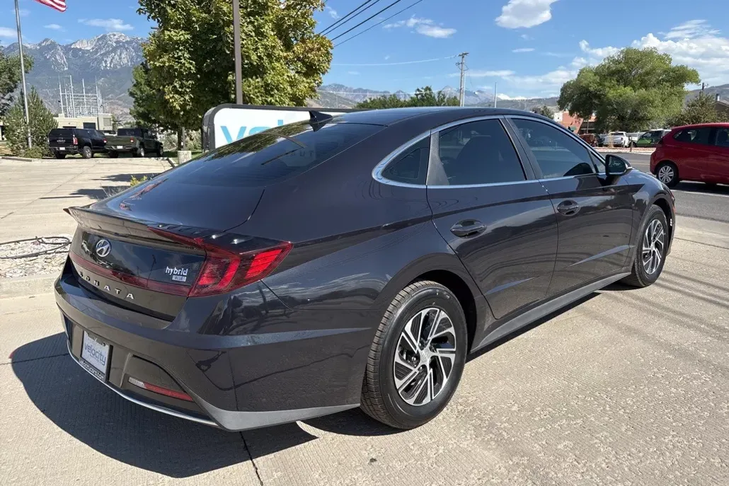 2023 Hyundai Sonata Hybrid Blue photo 1