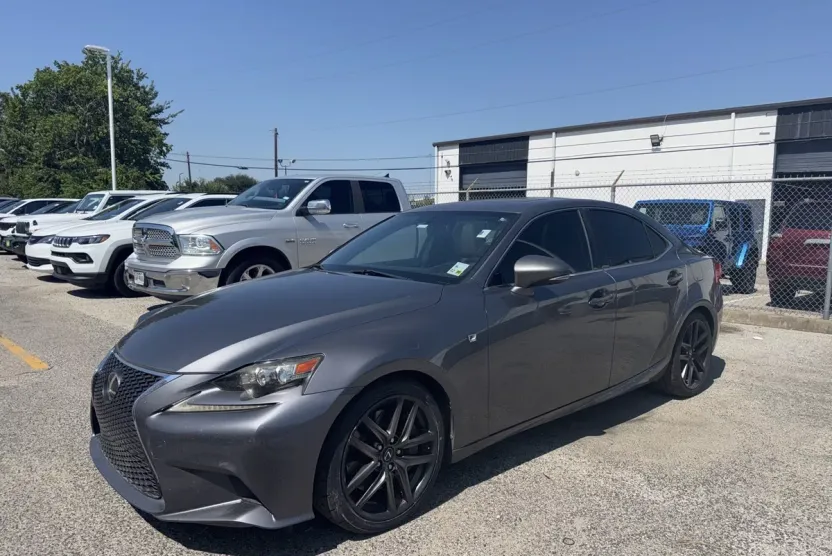 2014 Lexus IS 350 photo 1