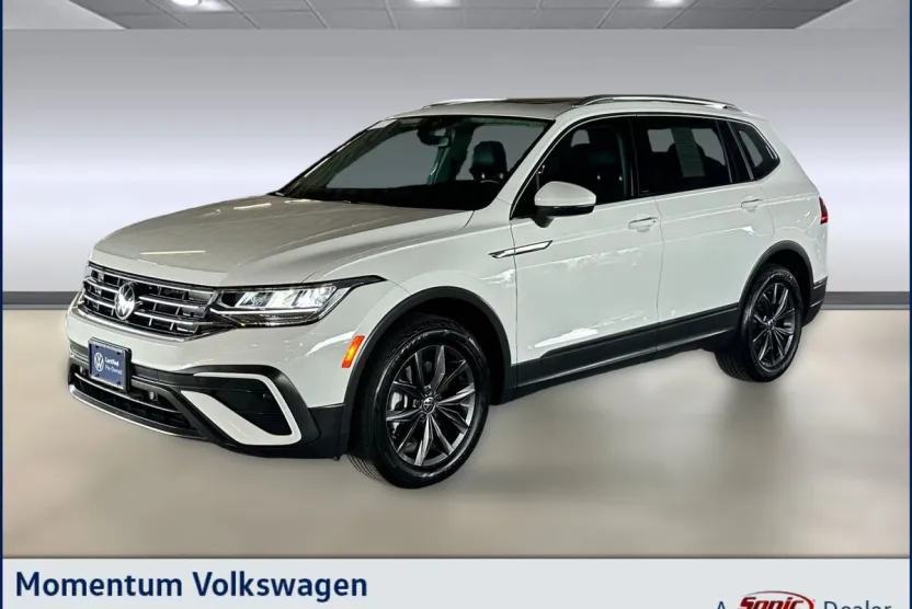 2022 Volkswagen Tiguan SE photo 1