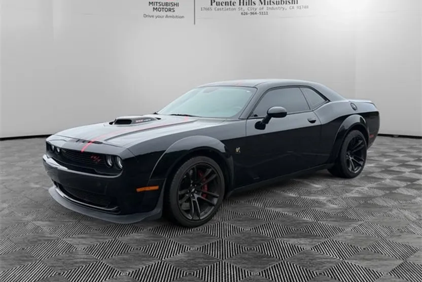 2022 Dodge Challenger R/T Scat Pack Widebody photo 1