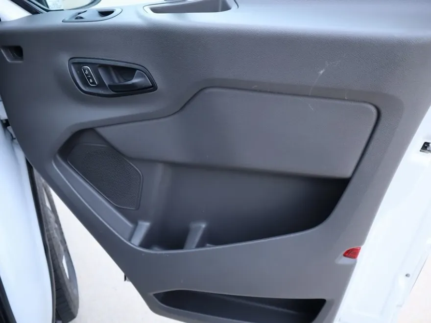 2022 Ford Transit Cargo Van photo 1