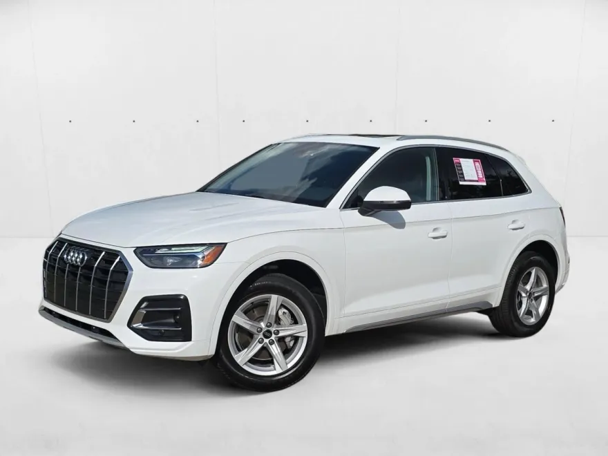 2024 Audi Q5 Premium photo 1