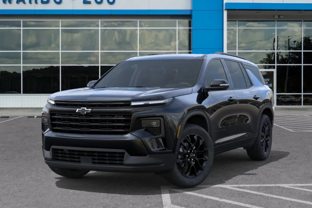 2026 Chevrolet Traverse photo 1